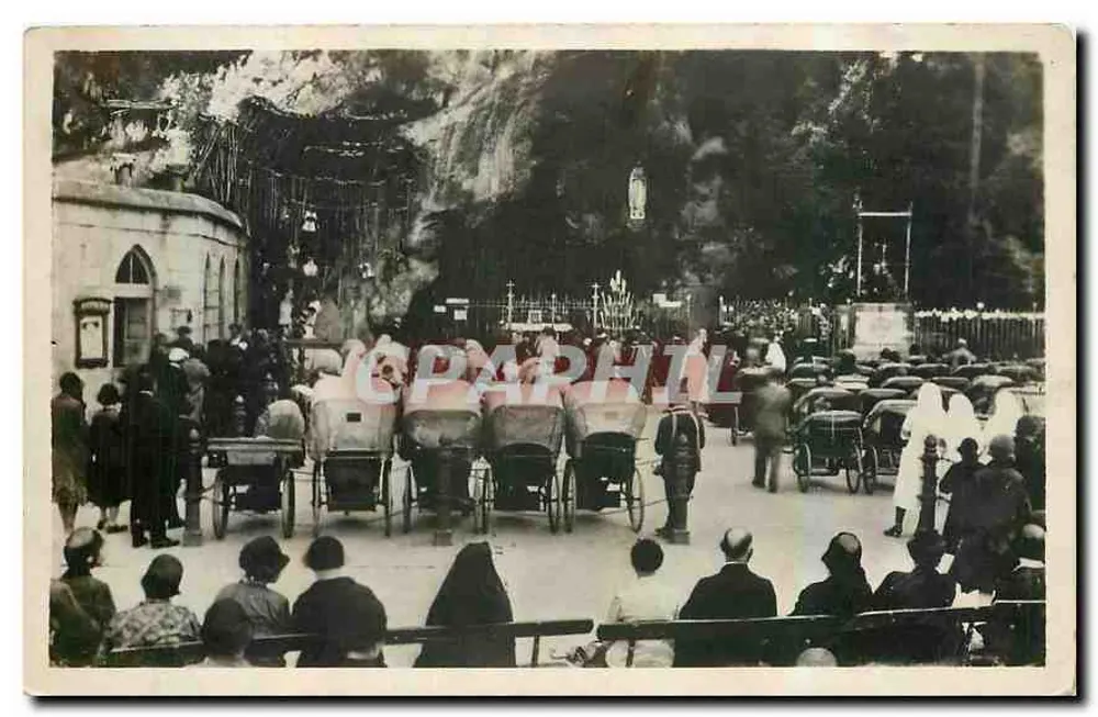 Lourdes — A Gruta — Edição P. Doucet - Frente