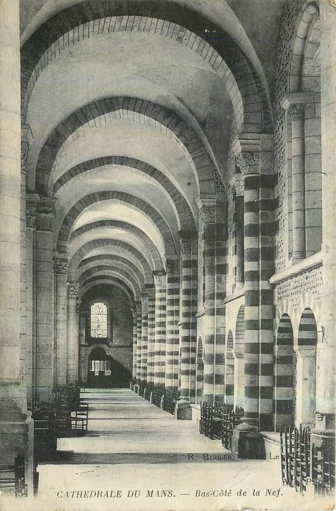 Cathédrale du Mans — Bas-Côté de la Nef — R. Barrière - Voorkant