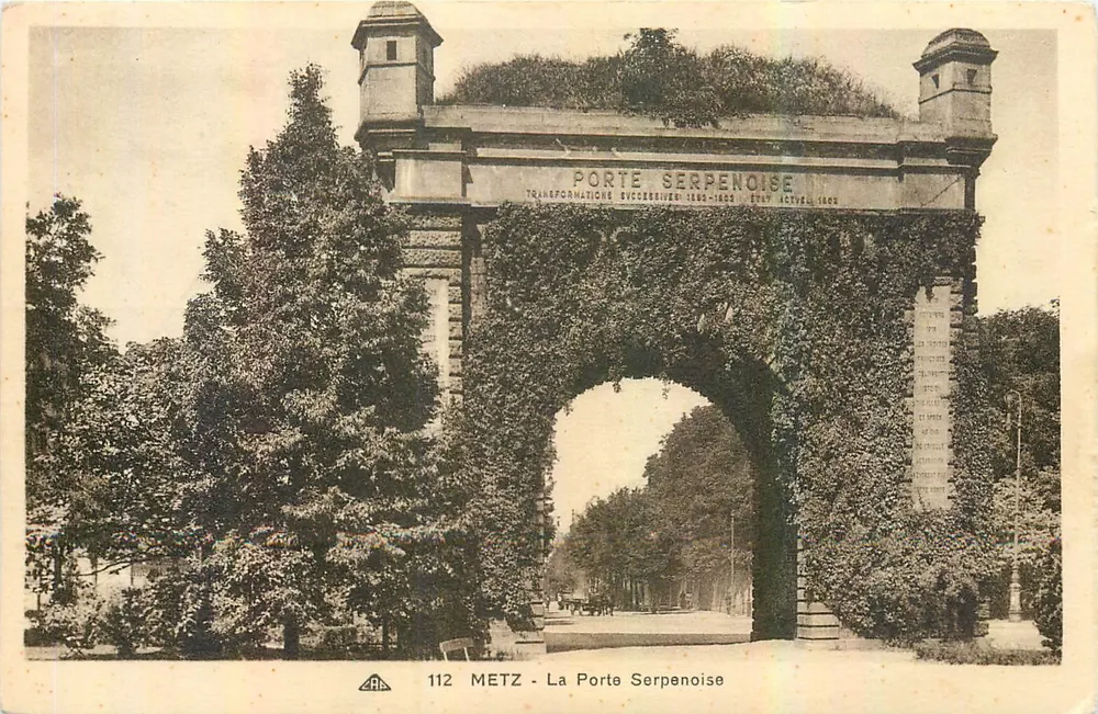 METZ - A Porta Serpenoise — transformações sucessivas 1883-1869 / estado atual 1869 — editor Ch. Fischer, Thionville - Frente