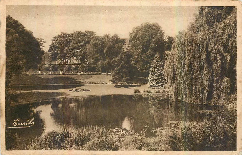 Angers (M.-et-L.) — Le Jardin des Plantes — Éd. M. Chrétien, 18, rue de la Préfecture, Angers - Recto