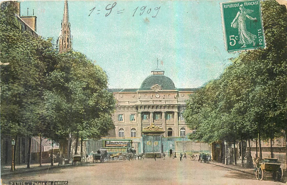 PARIS - Palácio de Justiça — vista do edifício com árvores e carruagens — editor não visível - Frente