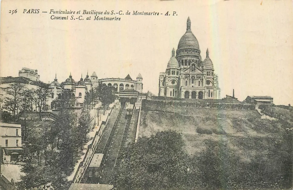 Paris — Funiculaire et Basilique du S.-C. de Montmartre — A. P. Couvent S.-C. at Montmartre - Recto