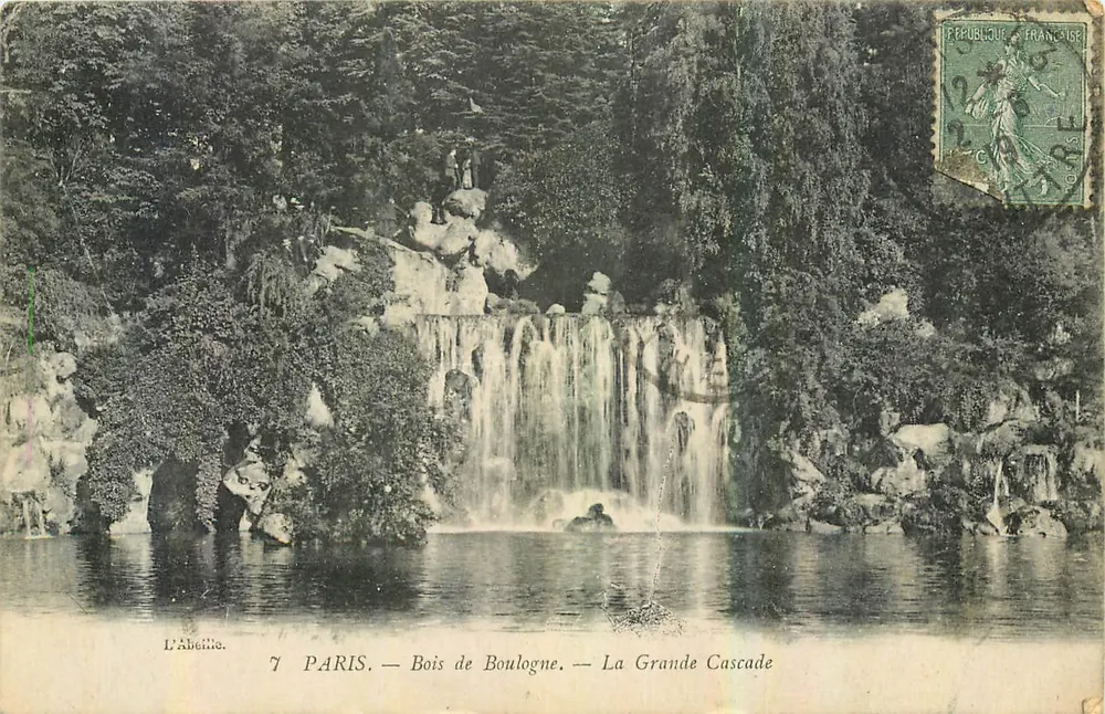 Paris - Bois de Boulogne - La Grande Cascade — L'Abeille, n°7 - Recto