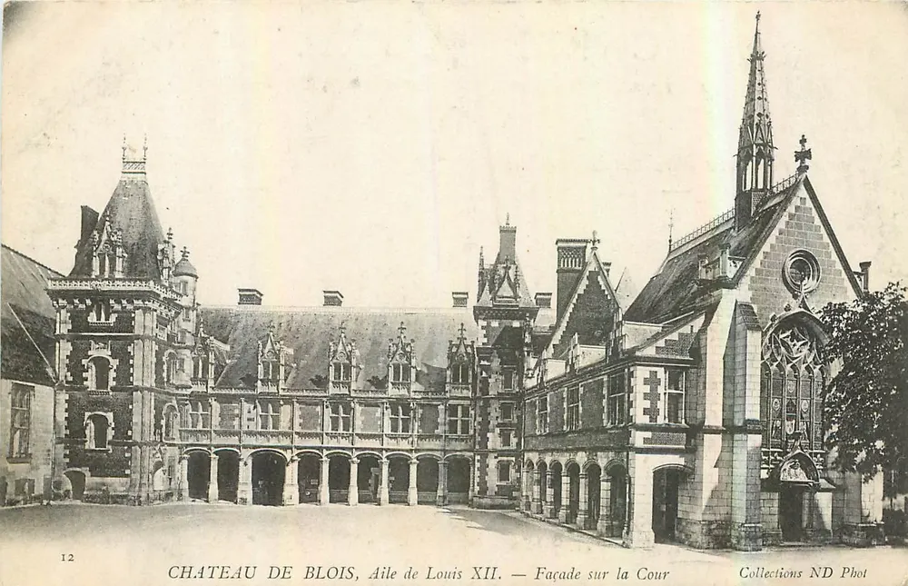 Schloss Blois, Flügel von Louis XII — Fassade zum Hof — Sammlung ND Phot - Vorderseite