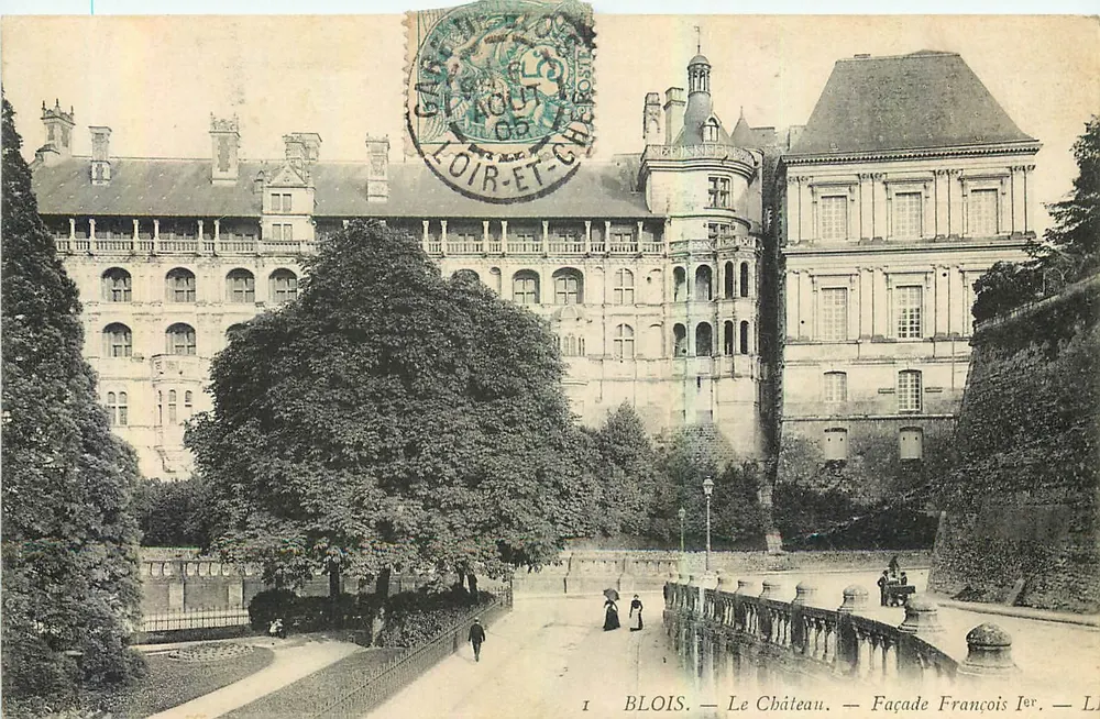 Blois — Le Château — Façade François Ier — Loir-et-Cher - Recto