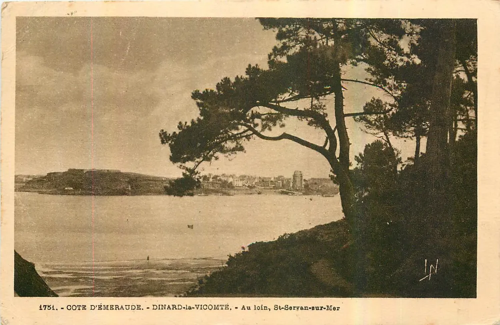 Emerald Coast - Dinard-la-Vicomté - In the distance, St-Servan-sur-Mer — publisher L.N. no. 1751 - Front