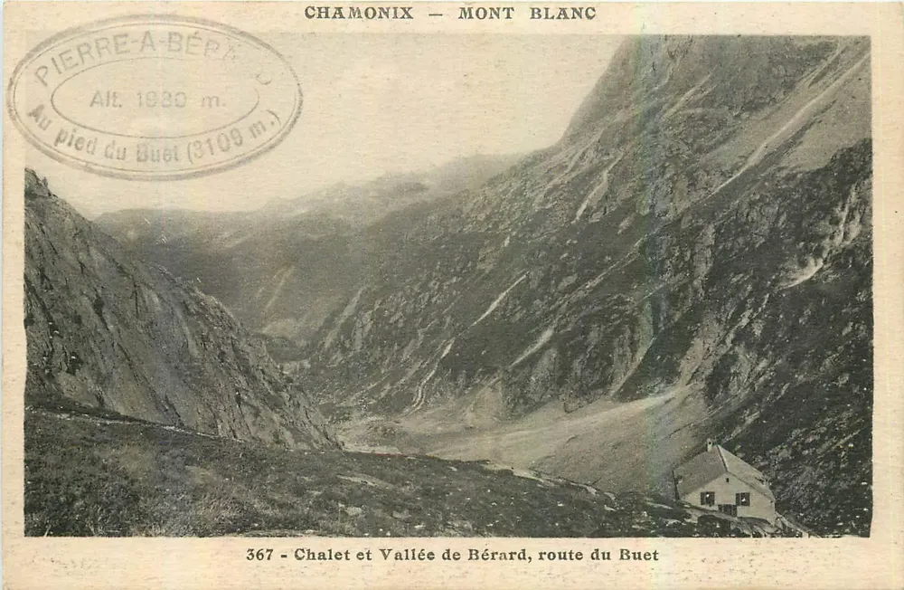Chamonix — Mont Blanc — Chalet et Vallée de Bérard, route du Buet - Recto
