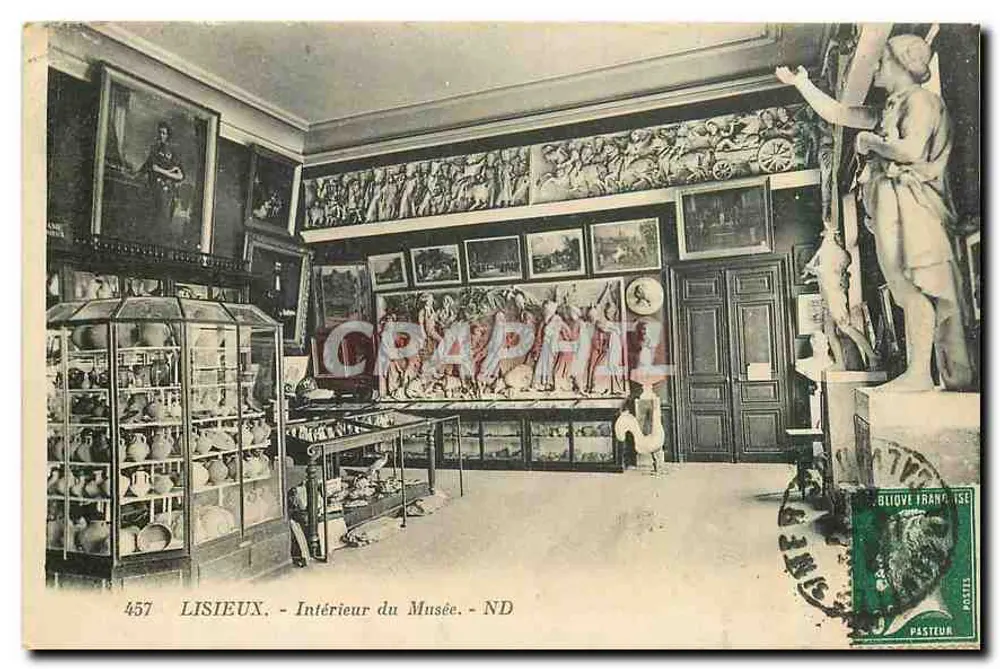 LISIEUX. - Wnętrze muzeum. - ND - Awers