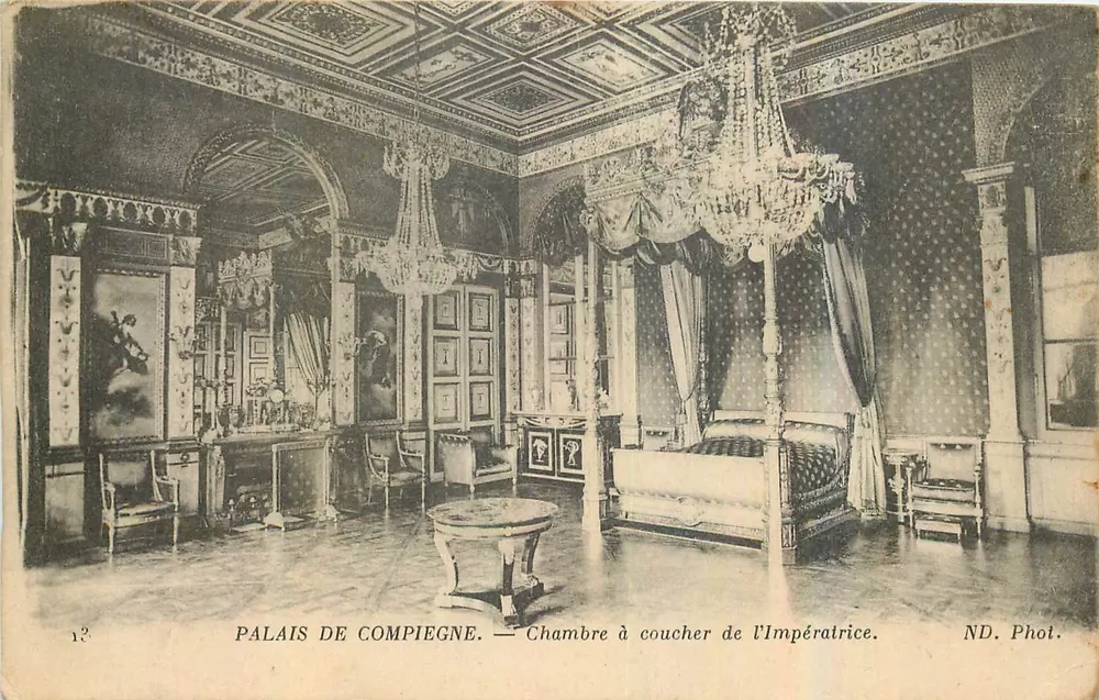 Palácio de Compiègne — Quarto de dormir da Imperatriz — ND. Phot. - Frente