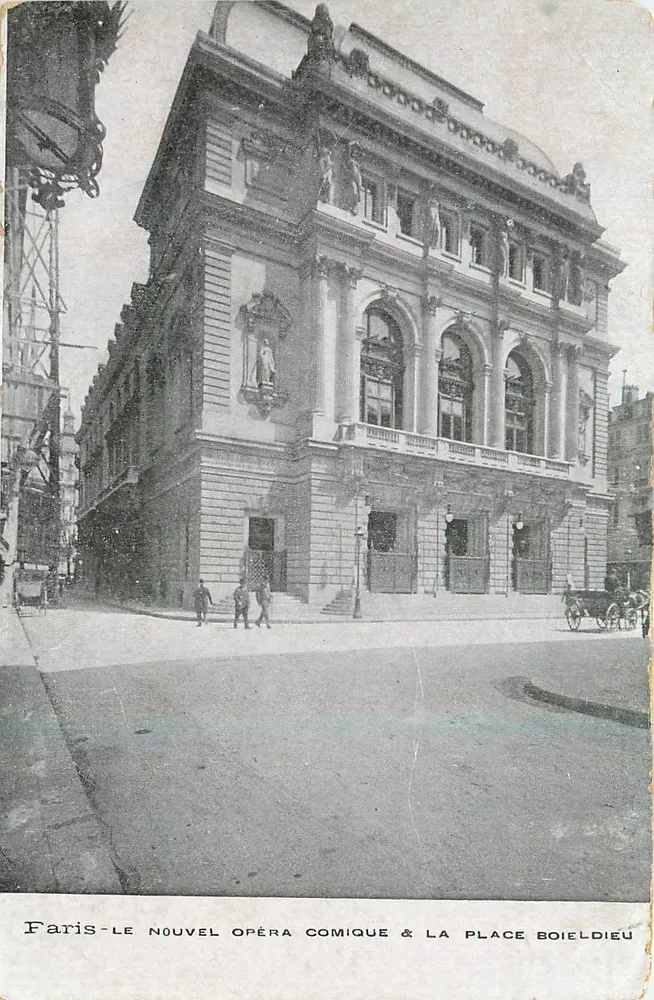 Paris — O Novo Ópera Comique & a Praça Boieldieu — Editor não visível - Frente