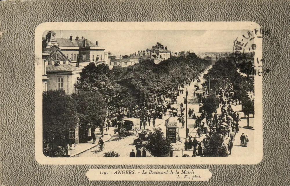 Angers - De Boulevard de la Mairie — L. V., fot. — n° 119 - Voorkant