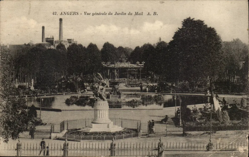 Angers — Vista generale del Giardino du Mail — A. B. n°42 - Recto