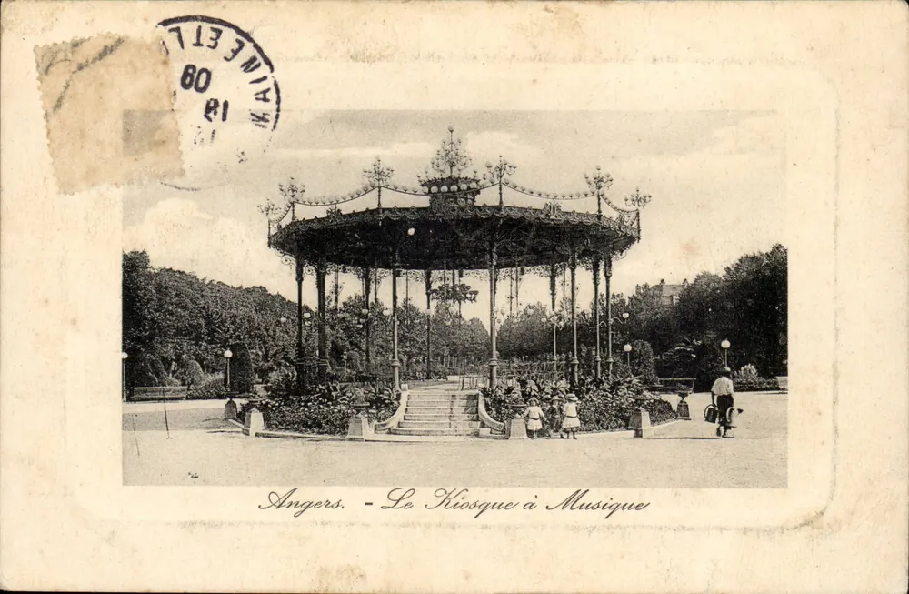 Angers - O Kiosque à Música — editor não visível - Frente