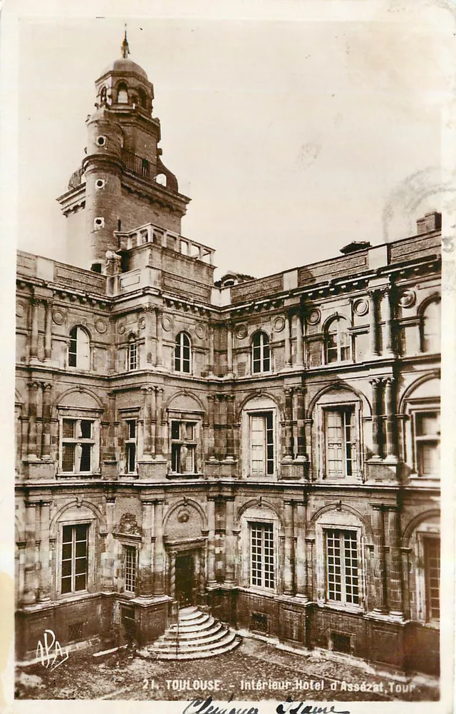 Toulouse — Intérieur Hôtel d'Assézat, Tour — NPA - Recto