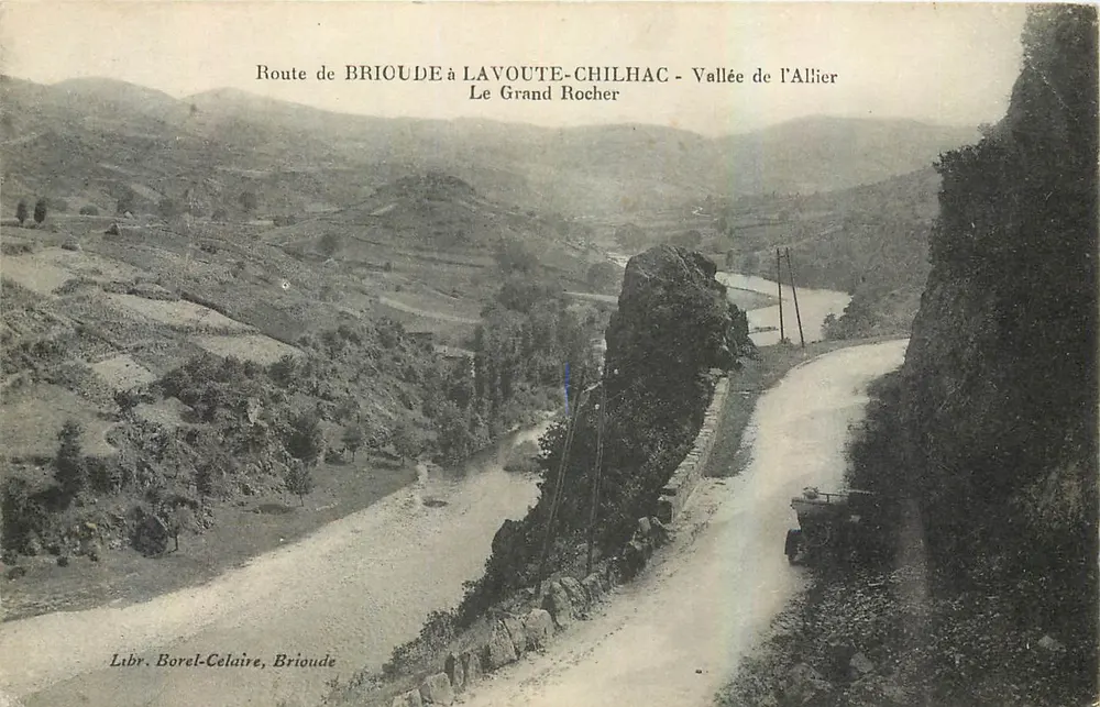 Route de Brioude à Lavoutte-Chilhac - Tal der Allier - Le Grand Rocher — Libr. Borel-Celaire, Brioude - Vorderseite