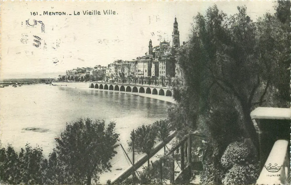 Menton - A Velha Cidade — vista do lago com ponte de arcos — editor Munier, n° 161 - Frente
