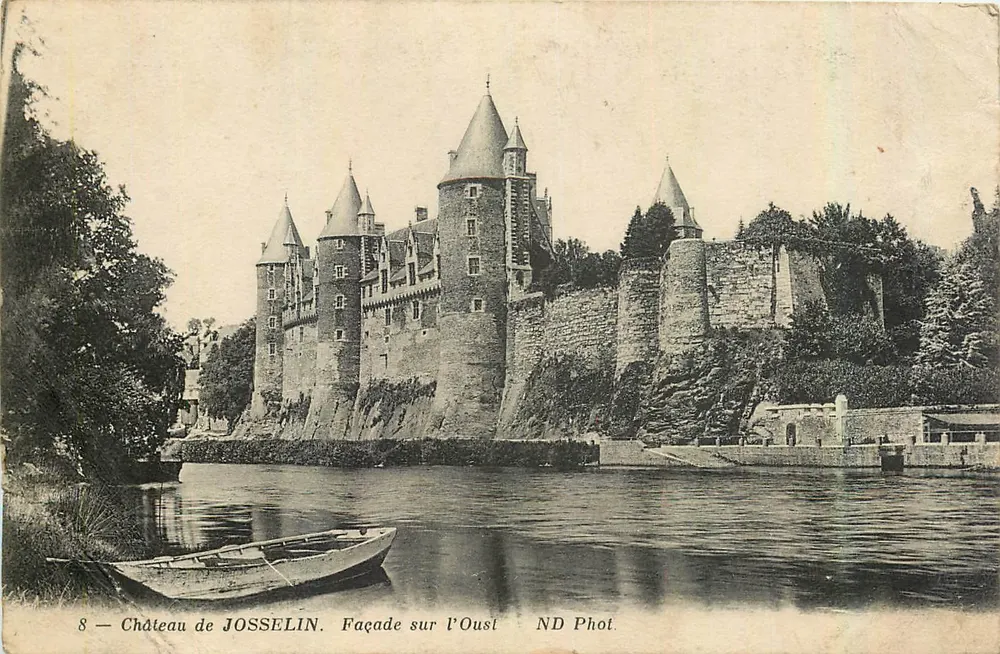 Château de JOSSELIN — Façade sur l'Oust — ND Phot. - Recto