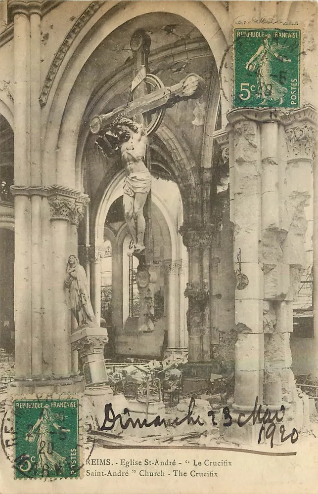 Reims - Igreja de São André - O Crucifixo — Foto Reims-Catedral - Frente