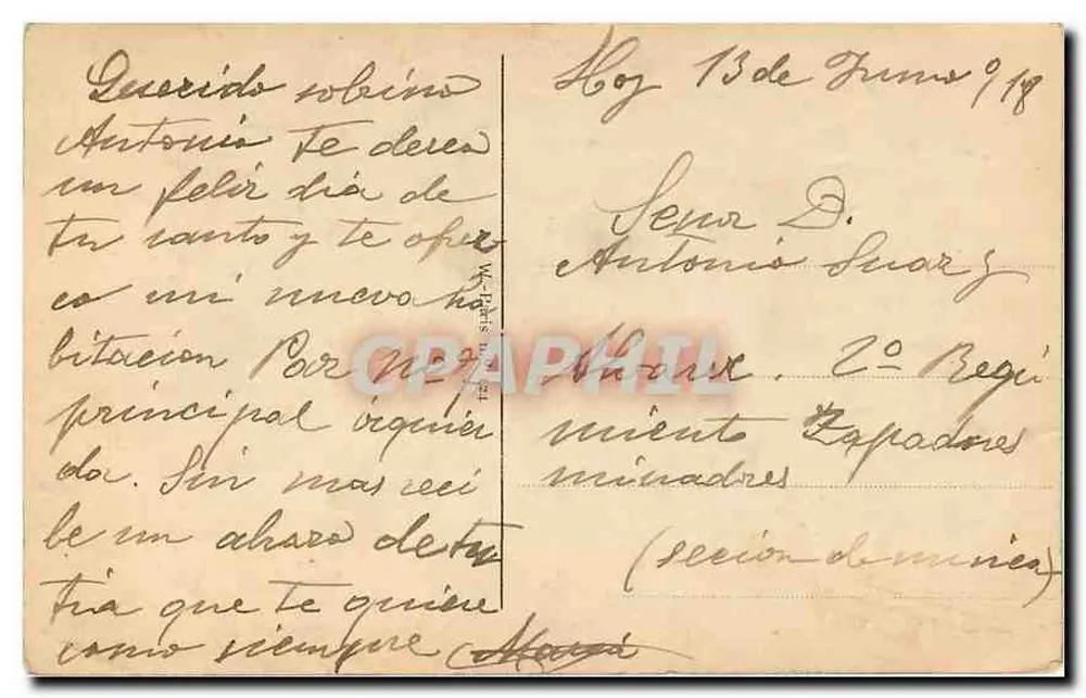 Jovem mulher tocando piano com um homem — fotografia de estúdio — editor V. P. M. Paris, n° 203 - Verso