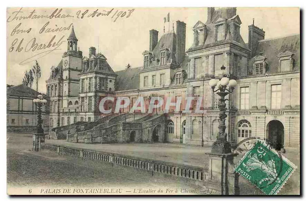 Palais de Fontainebleau — L'Escalier du Fer à Cheval — éditeur non visible, n° de série 6 - Recto