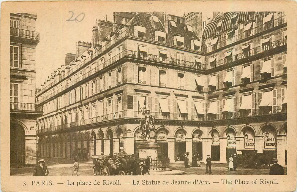 Paris — La place de Rivoli — La Statue de Jeanne d'Arc — Hôtel Régina - Recto