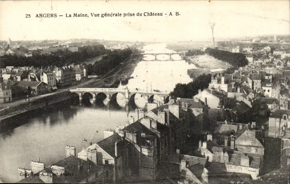 Angers — La Maine, Vue générale prise du Château — A. B. - Recto