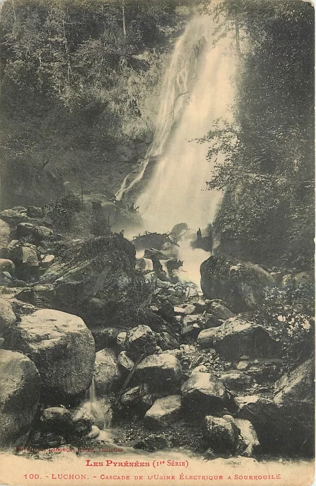 Luchon - Cachoeira da Usina Elétrica em Sourrouilé — Editor Labouche Frères, 100, 1ª Série - Frente