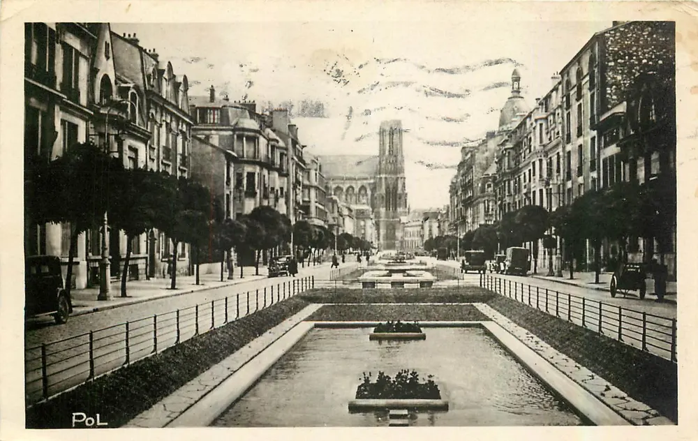 Reims — Cours J.-B. Langlet com vista da catedral — editor PoL - Frente