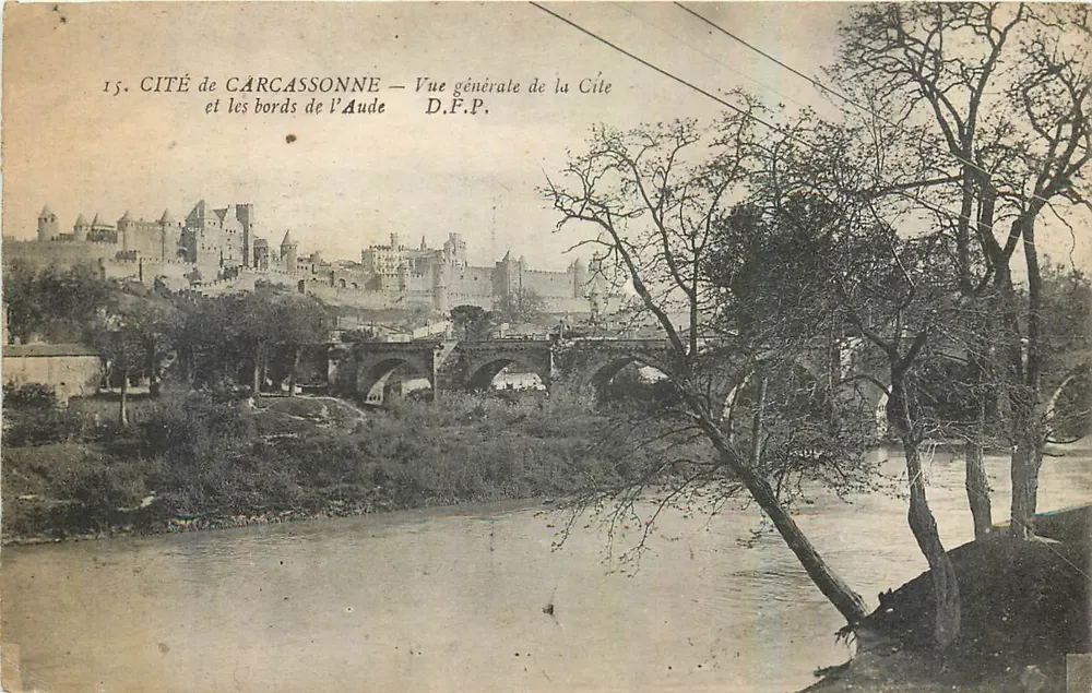 Cité de Carcassonne — Allgemeiner Blick auf die Cité und die Ufer der Aude — D.F.P. - Vorderseite