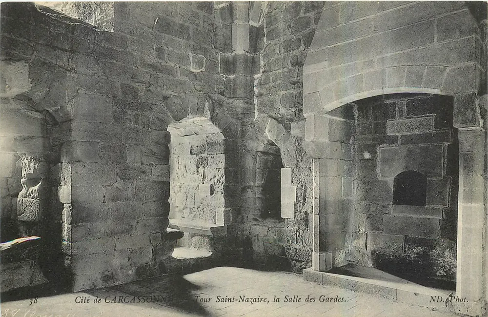 Stadt CARCASSONNE — Turm Saint-Nazaire, die Wachstube. — ND. Fot. — Nr. 38 - Vorderseite
