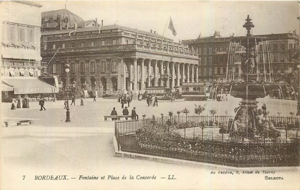 Bordeaux — Fontaine et Place de la Concorde — LL. — SELECTA - Recto