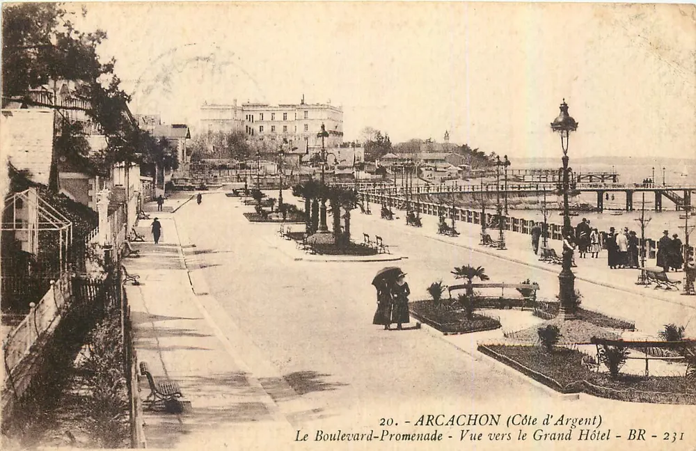 Arcachon (Côte d'Argent) — Der Boulevard-Promenade — Blick zum Grand Hôtel — BR - 231 - Vorderseite