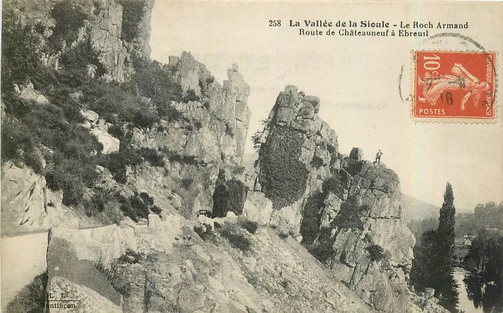 Die Schlucht der Sioule — Le Roch Armand — Route von Châteauneuf nach Ebreuil — Verlag B. E. Montilhècon, Nr. 258 - Vorderseite