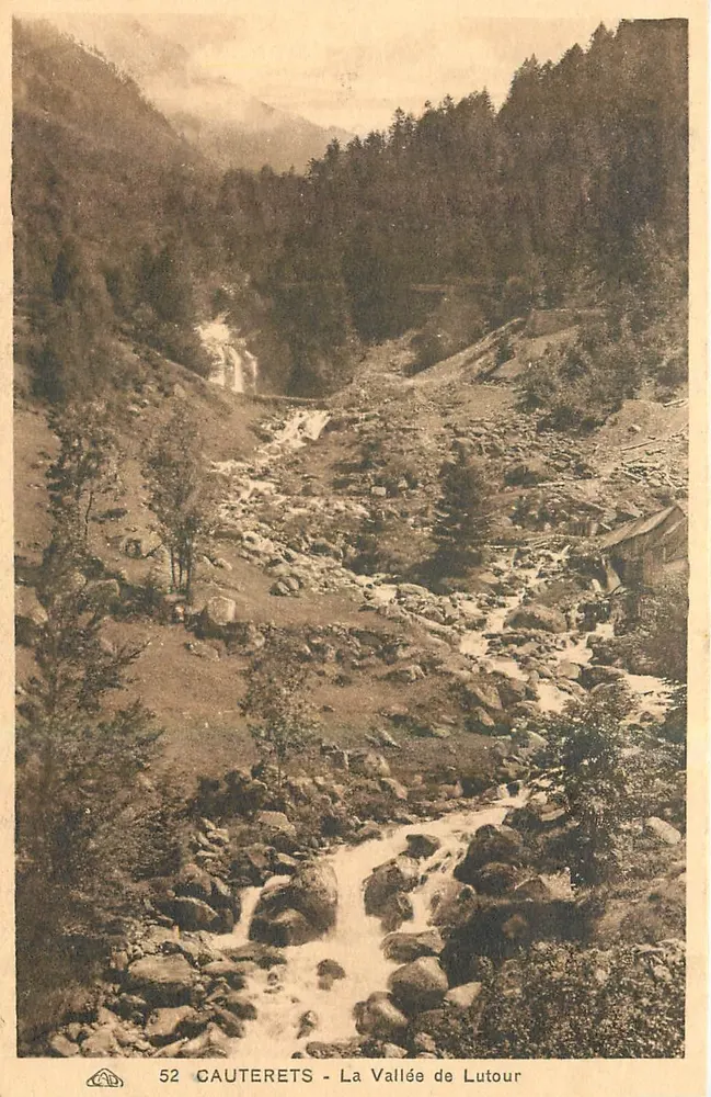 Cauterets - A Valeira de Lutour — editora Cie Alsacienne des Arts Photographiques, Strasbourg, n° 52 - Frente