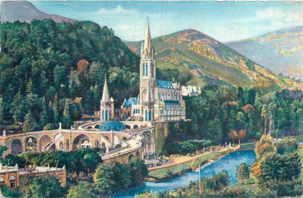 Lourdes — A Basílica — Edição P. Doucet, n°32 - Frente