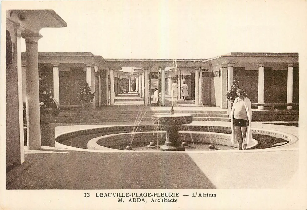 Deauville-Plage-Fleurie — O Atrium — M. Adda, Arquiteto - Frente