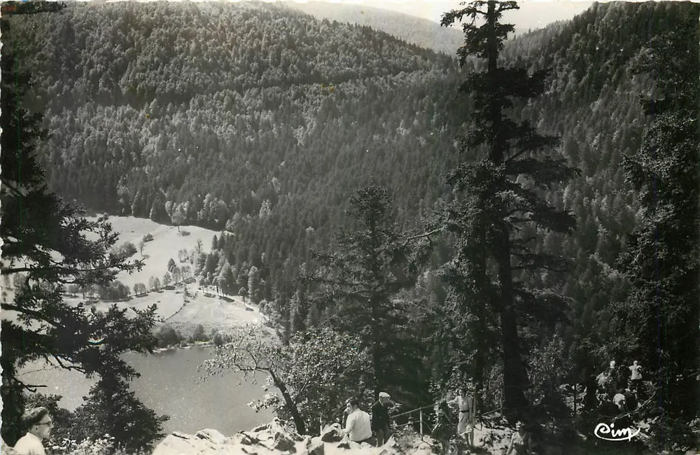 Ausblick auf den See Retournemer — Umgebung von La Bresse (Vosges) — Verlag RIMY - Vorderseite