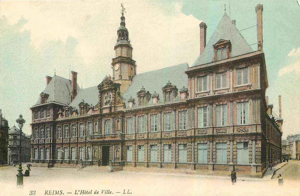 Reims — O Hotel de Ville — LL. n°33 - Frente