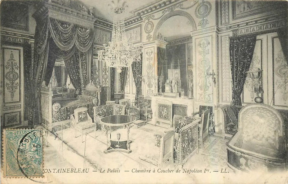 Fontainebleau — Das Schloss — Schlafzimmer von Napoleon I. — LL. - Vorderseite