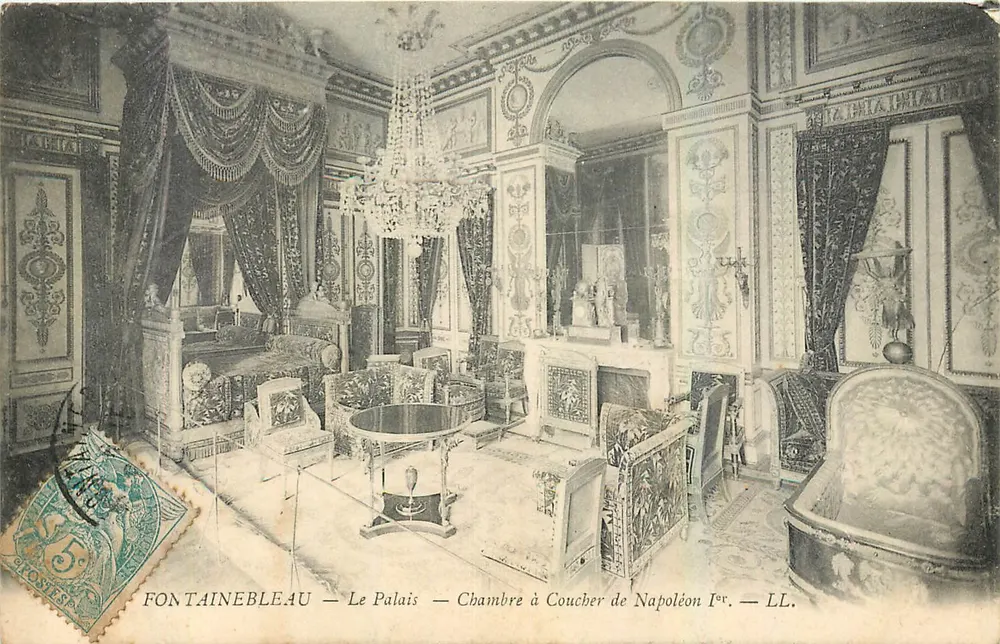 Fontainebleau — Das Schloss — Schlafzimmer von Napoleon I. — LL. - Vorderseite
