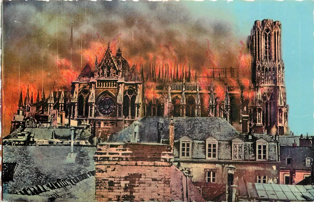 Catedral de Reims — incêndio do 19 de setembro de 1914 — Éditions Cardinal, Reims - Frente