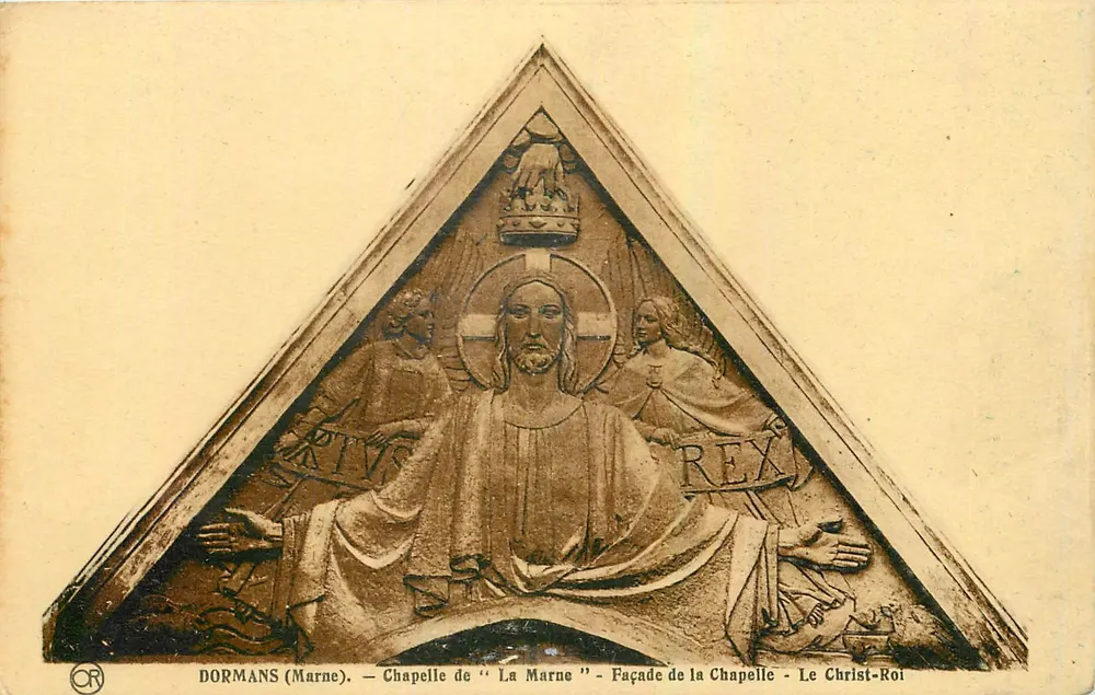 Dormans (Marne) — Kapelle 'La Marne' — Fassade der Kapelle — Christus-König - Vorderseite