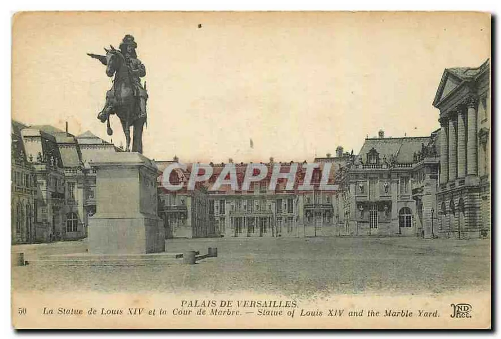 Schloss Versailles — Statue von Ludwig XIV und der Cour de Marbre — ND Fact. - Vorderseite
