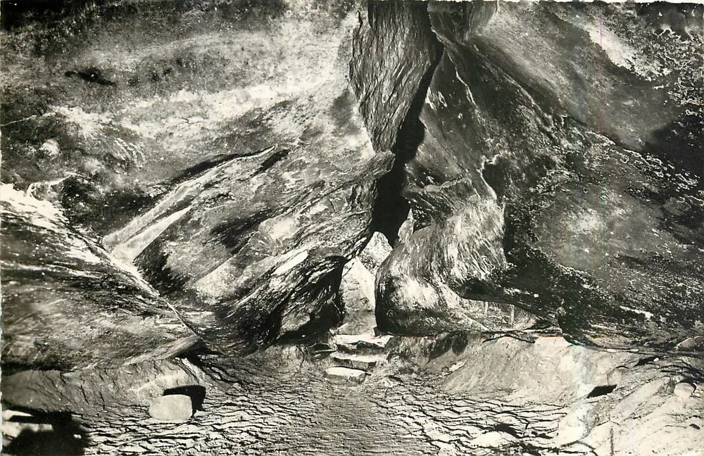Barbizon — A caverna dos Bandidos — Edições Collin (Nievre) n°32 - Frente