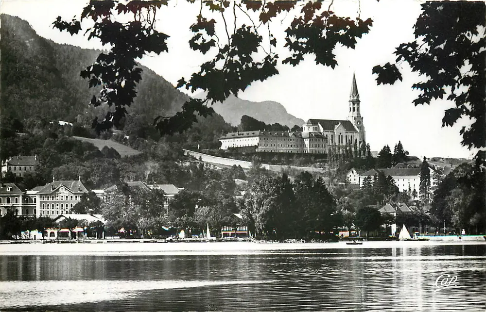 Annecy — Monastère de la Visitation et le Lac — C.A.P. Paris - Recto