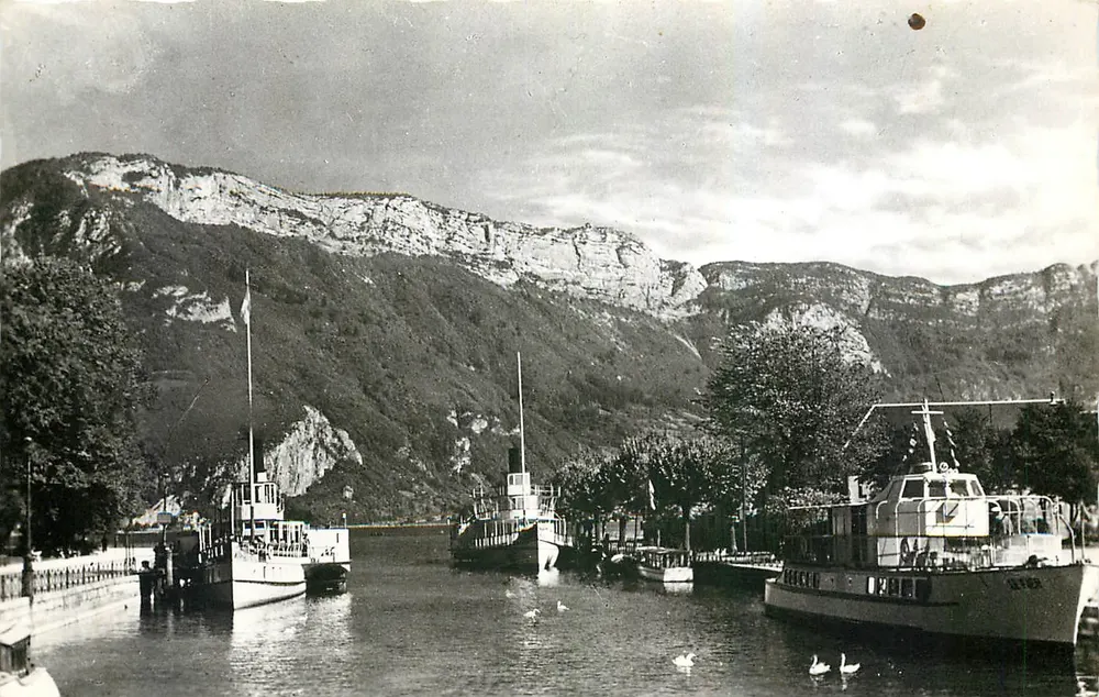 Annecy — Le Port et le Mont Veyrier — Édition « GILS » - Recto