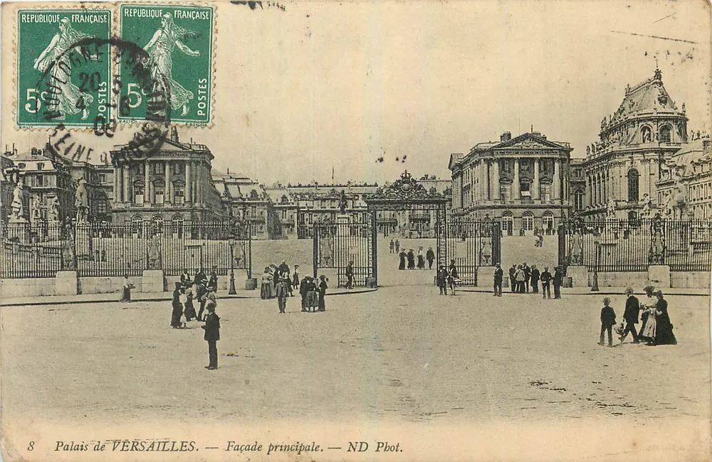 Palácio de VERSAILLES — Facha principal — ND Fot. - Frente
