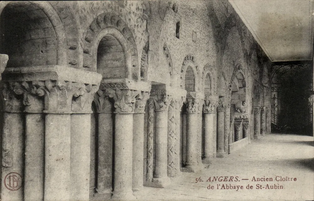 Angers — Antigo Claustro da Abadia de São Aubin — Editor B. n°56 - Frente
