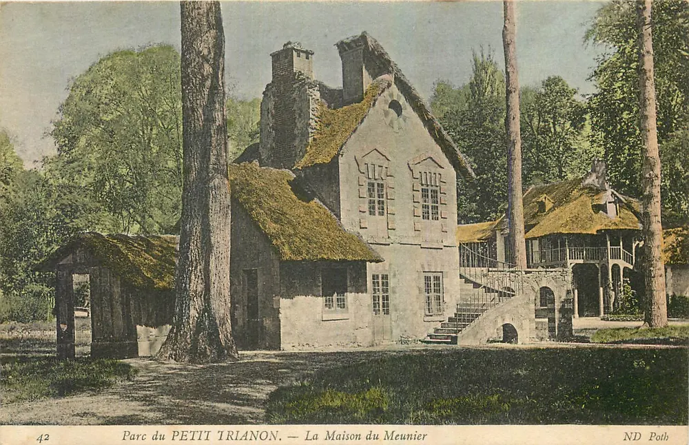 Parque do PETIT TRIANON — A Casa do Moinho — ND Poth - Frente