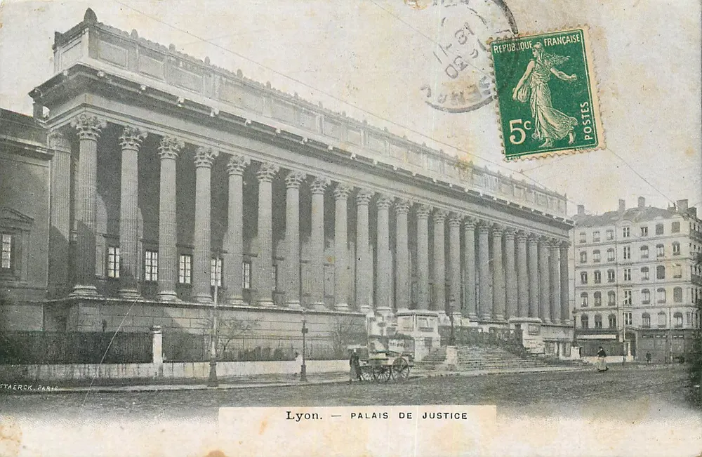 Lyon — Palácio de Justiça — Editor Staerck, Paris - Frente